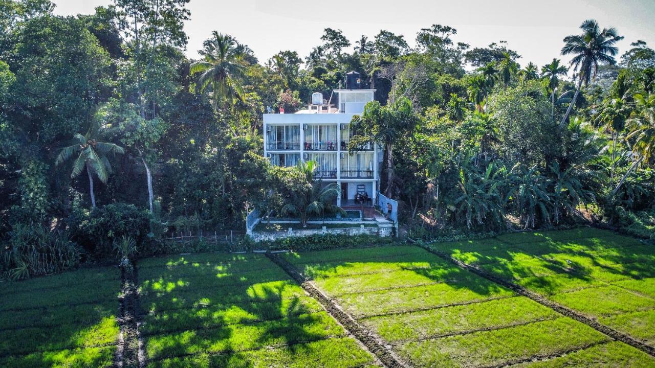Green Edge Villa Hikkaduwa Buitenkant foto