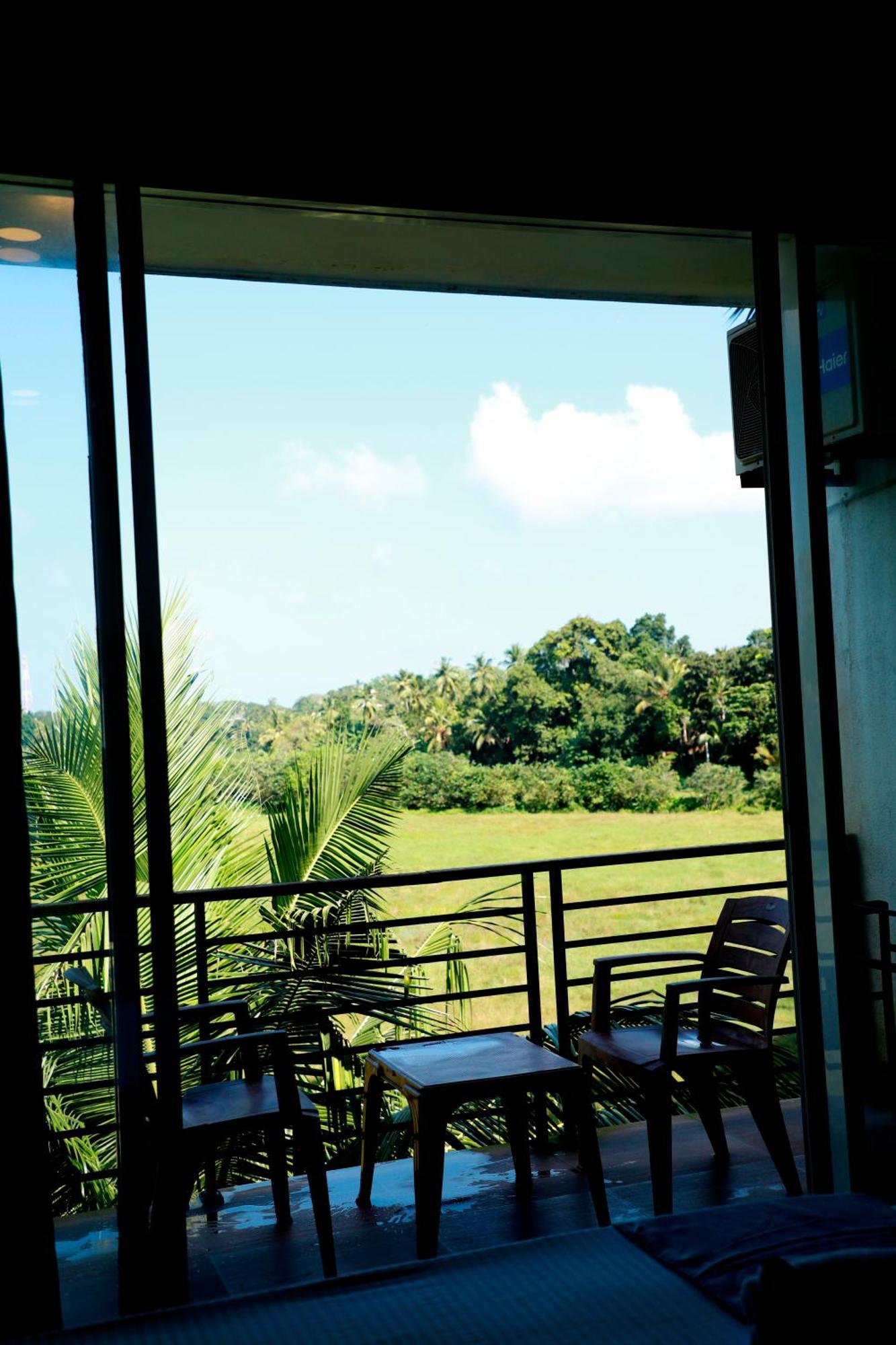 Green Edge Villa Hikkaduwa Buitenkant foto