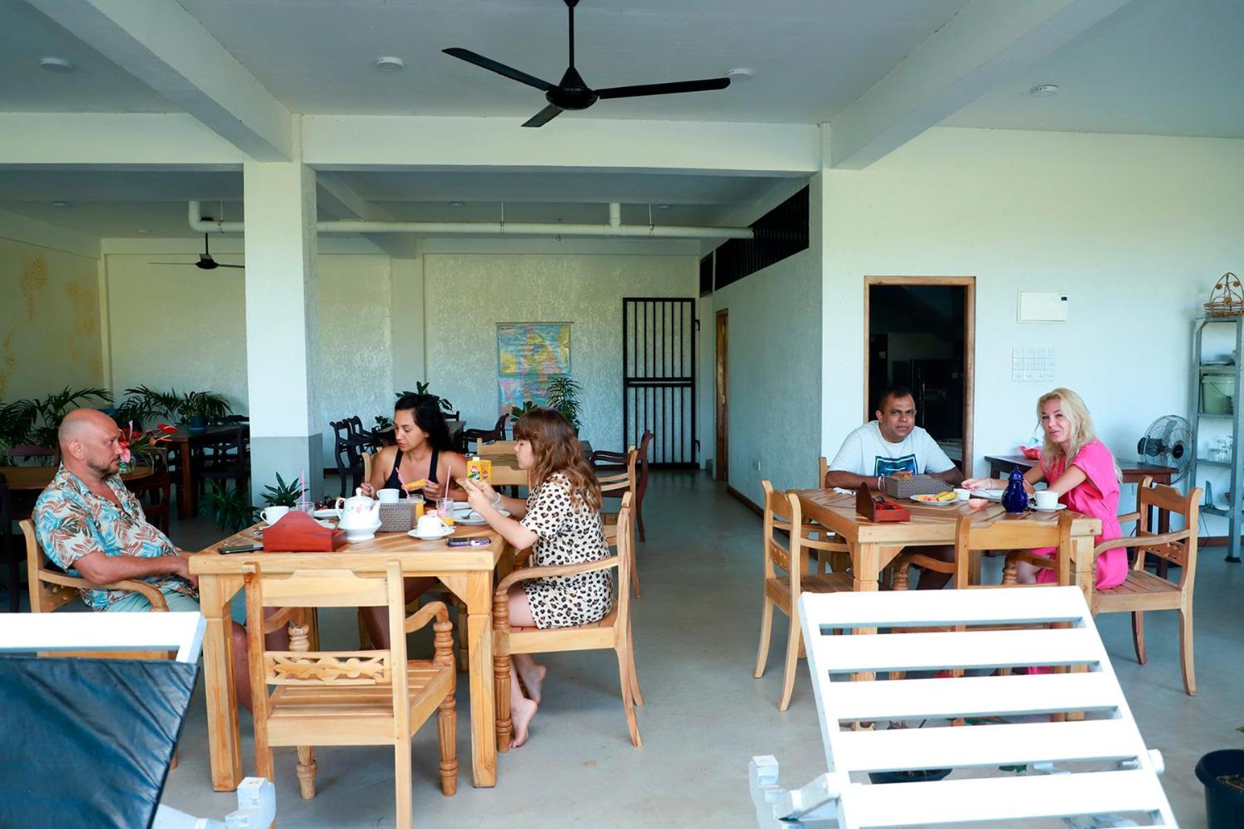 Green Edge Villa Hikkaduwa Buitenkant foto