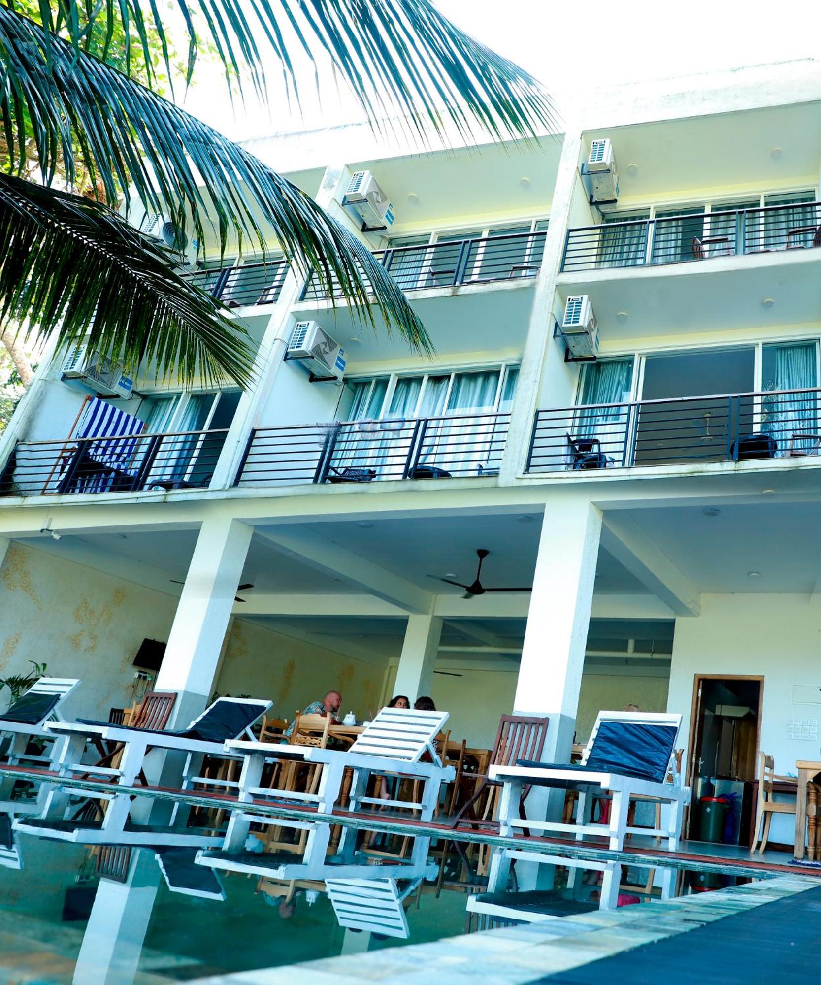 Green Edge Villa Hikkaduwa Buitenkant foto