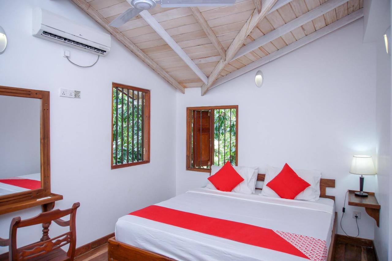 Green Edge Villa Hikkaduwa Buitenkant foto