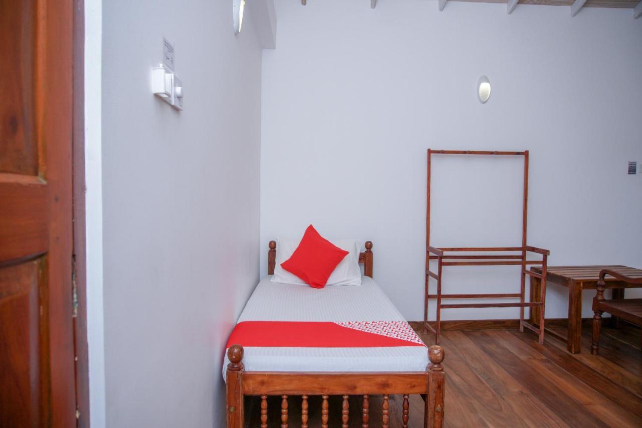 Green Edge Villa Hikkaduwa Buitenkant foto